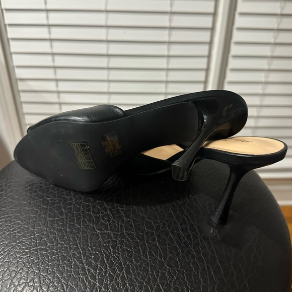Anne Michelle Black Open-Toe Mules 🖤 Size 10 - Picture 4 of 6